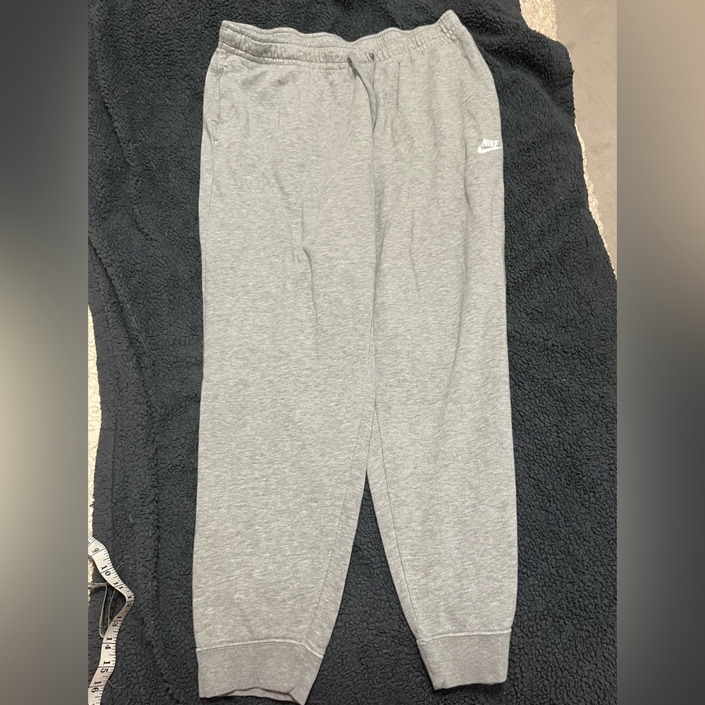 Light gray Nike sweatpants. Size XL